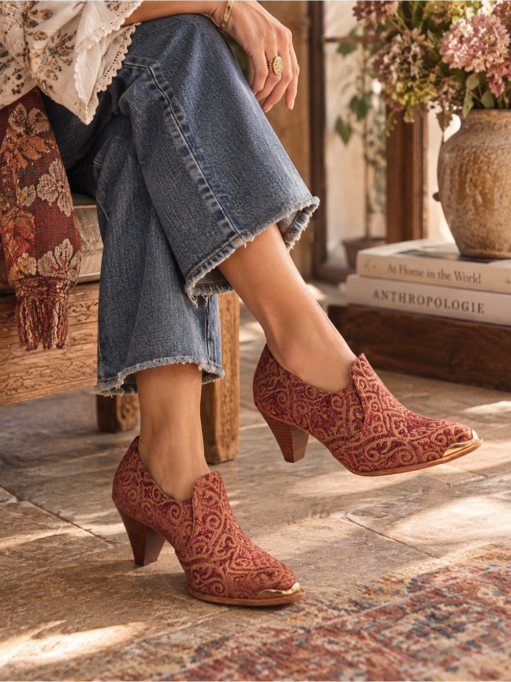 Anthropologie Latigo Velma Tapestry Brocade Paisley Heels Loafers 8M